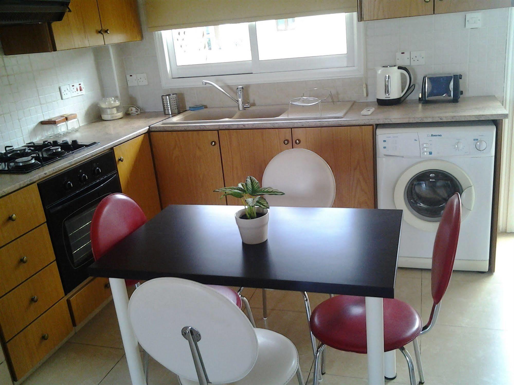 Savva Complex Appartement Larnaca Buitenkant foto